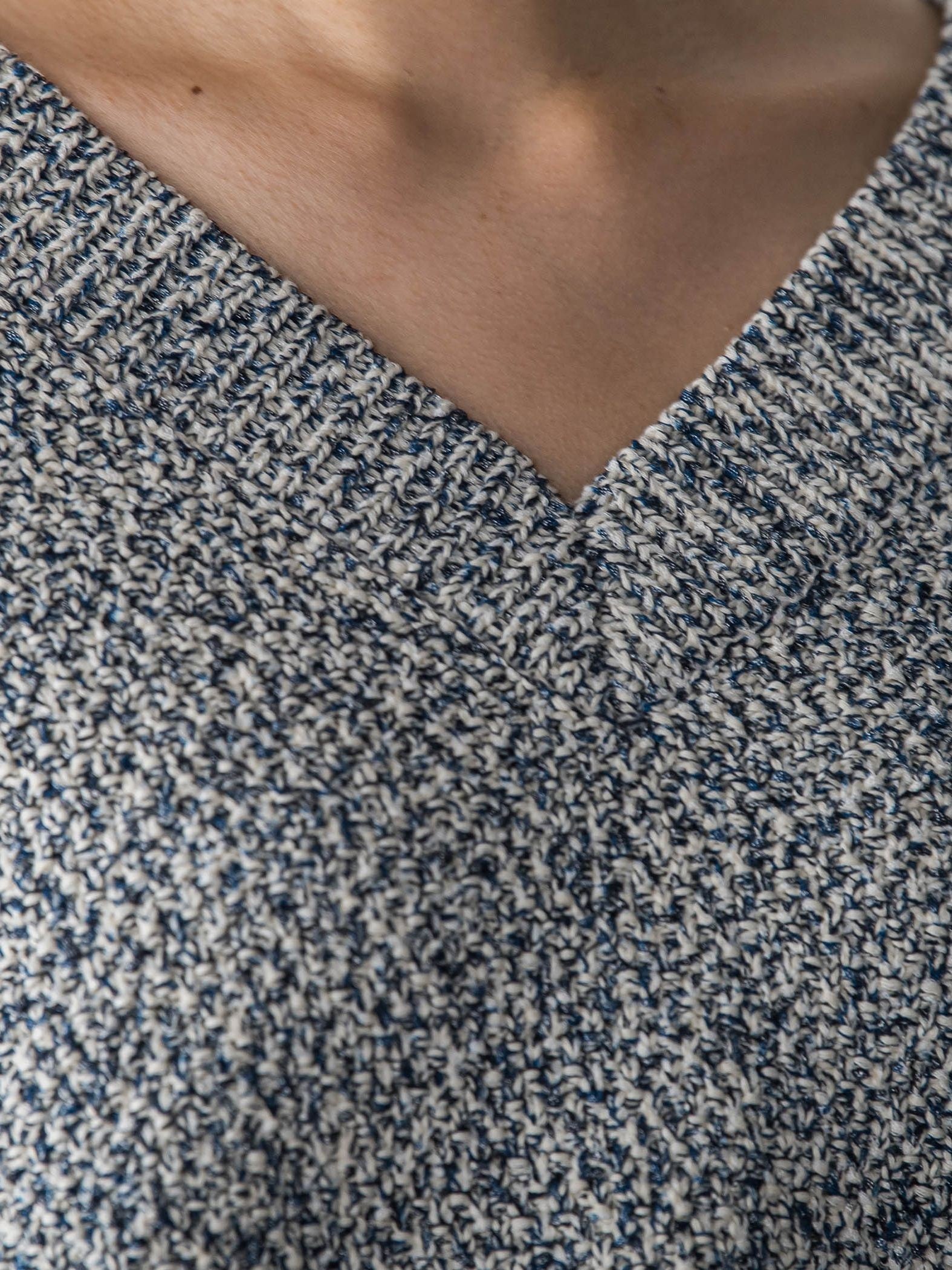 デニムドッキングVネックニットプルオーバー≪洗濯機で洗える≫