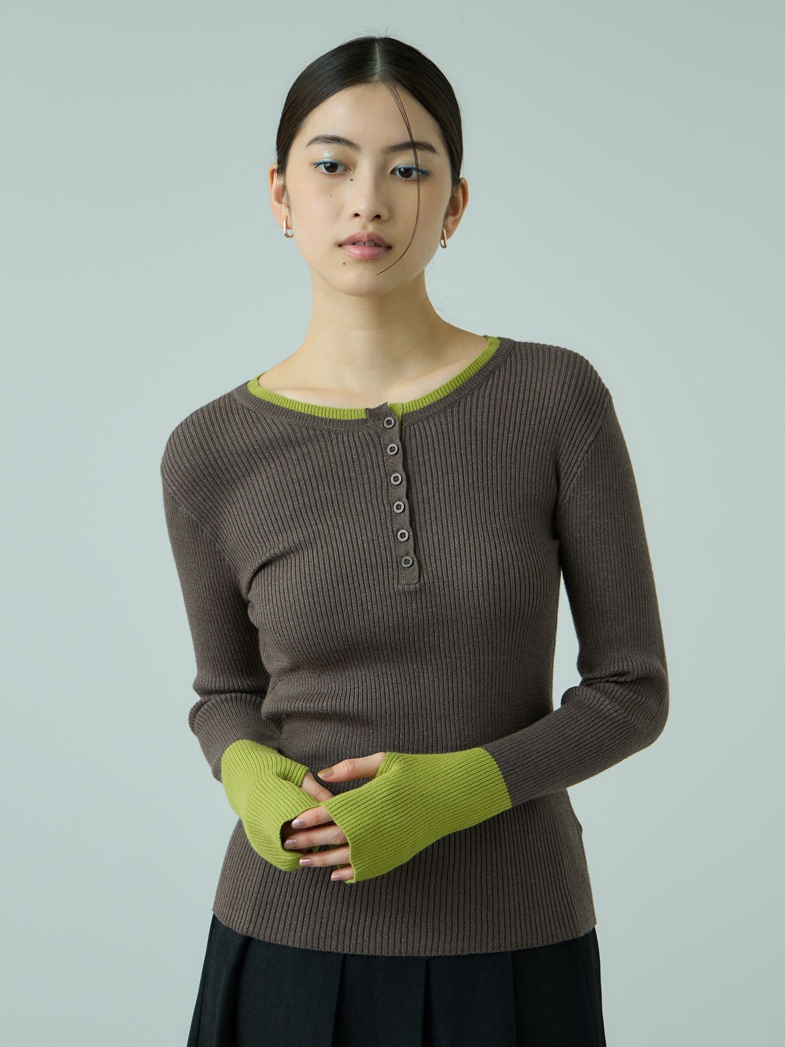 配色キーネックリブニットプルオーバー≪手洗い可能≫