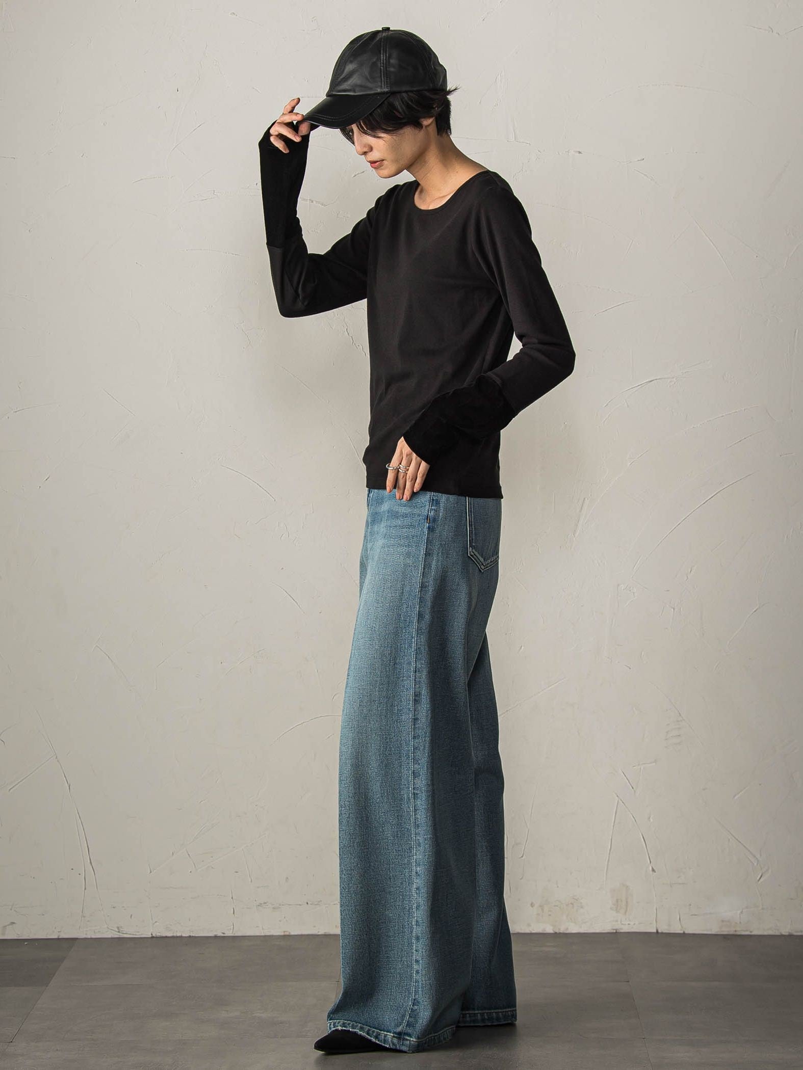 ベロアカフスロングTシャツ