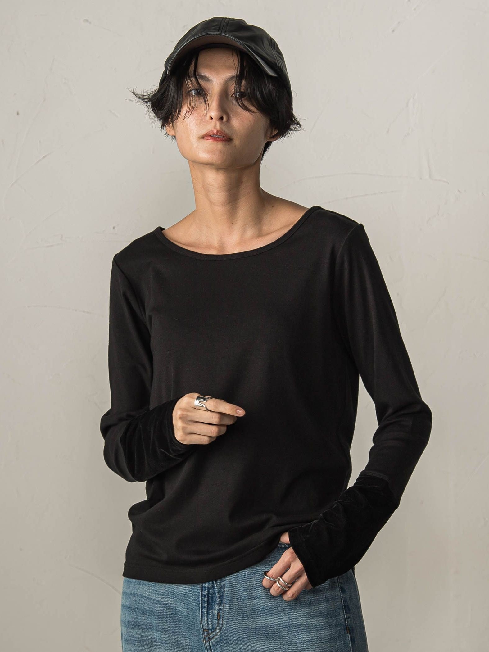 ベロアカフスロングTシャツ