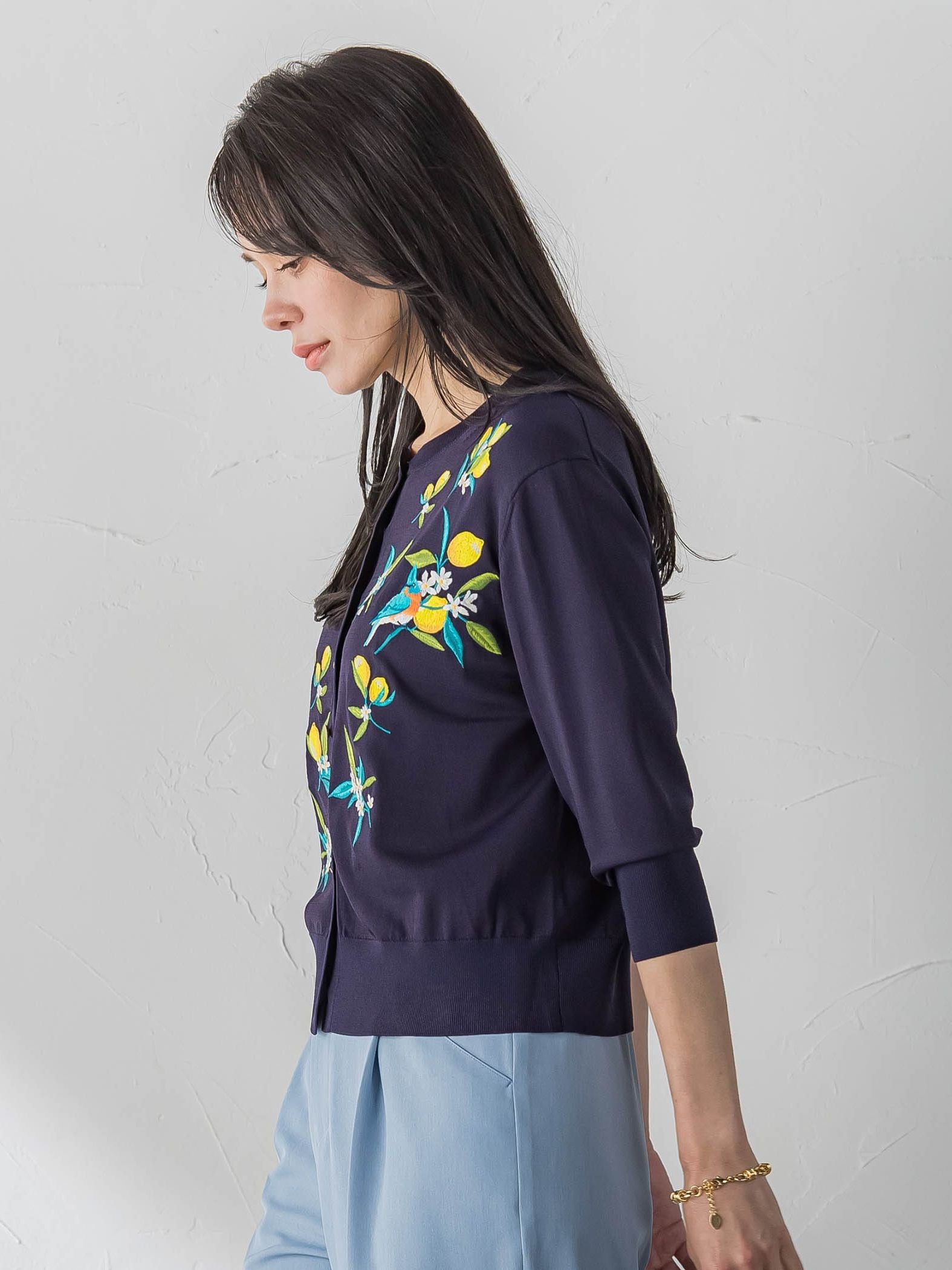 レモン刺繍ニットカーディガン