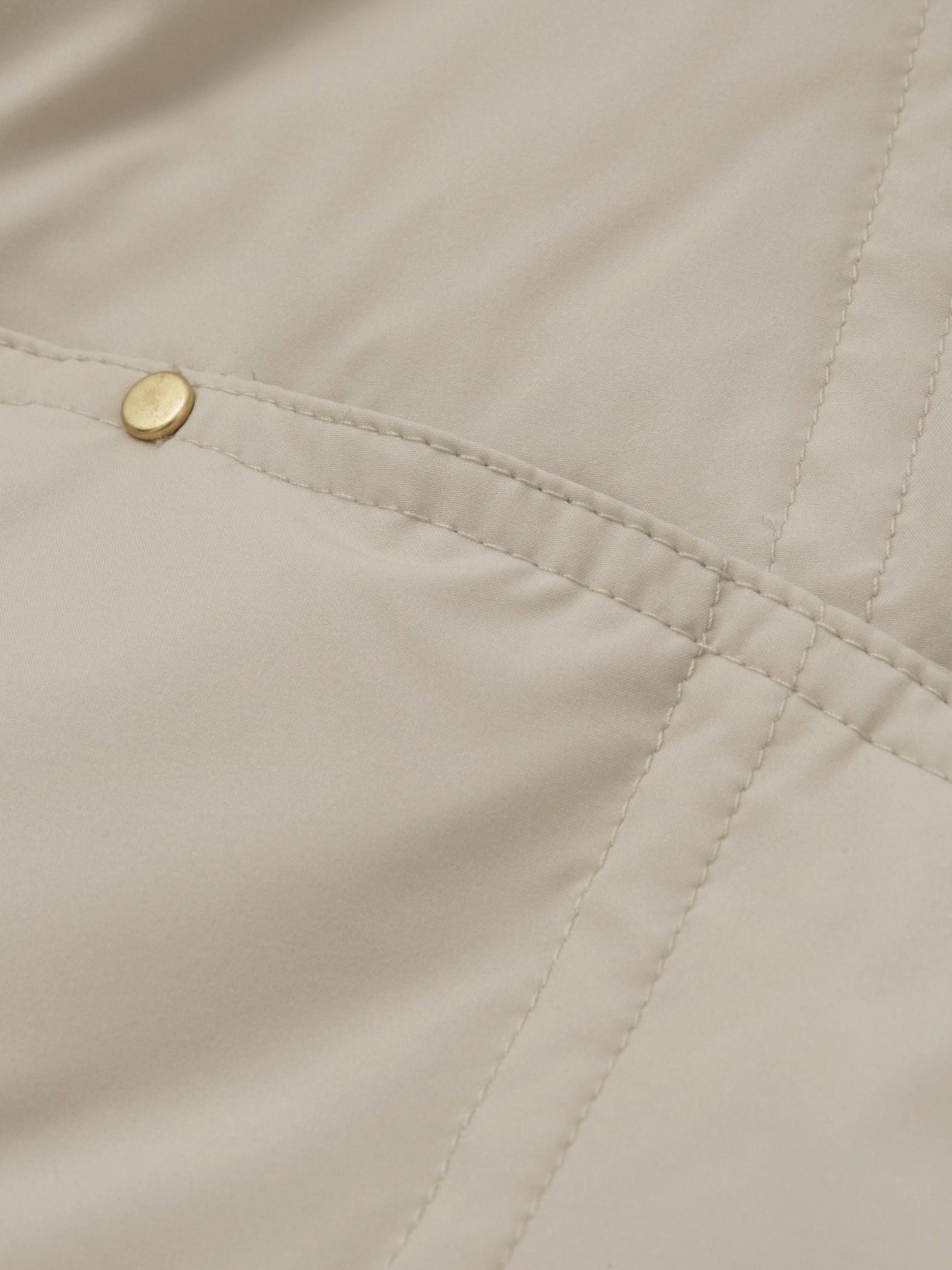 ストレッチフードピュアダウンミドルコート