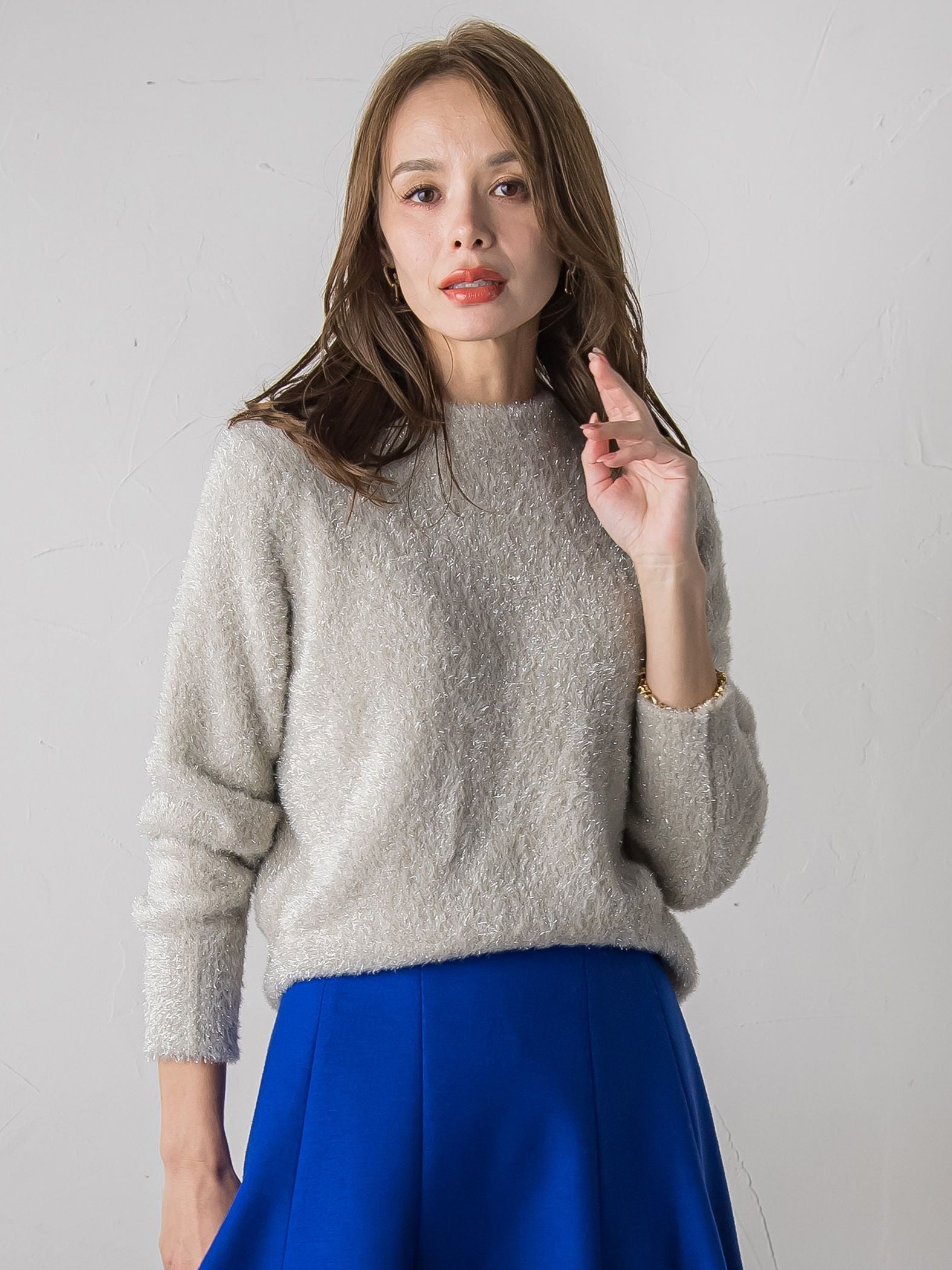 ラメシャギーニット