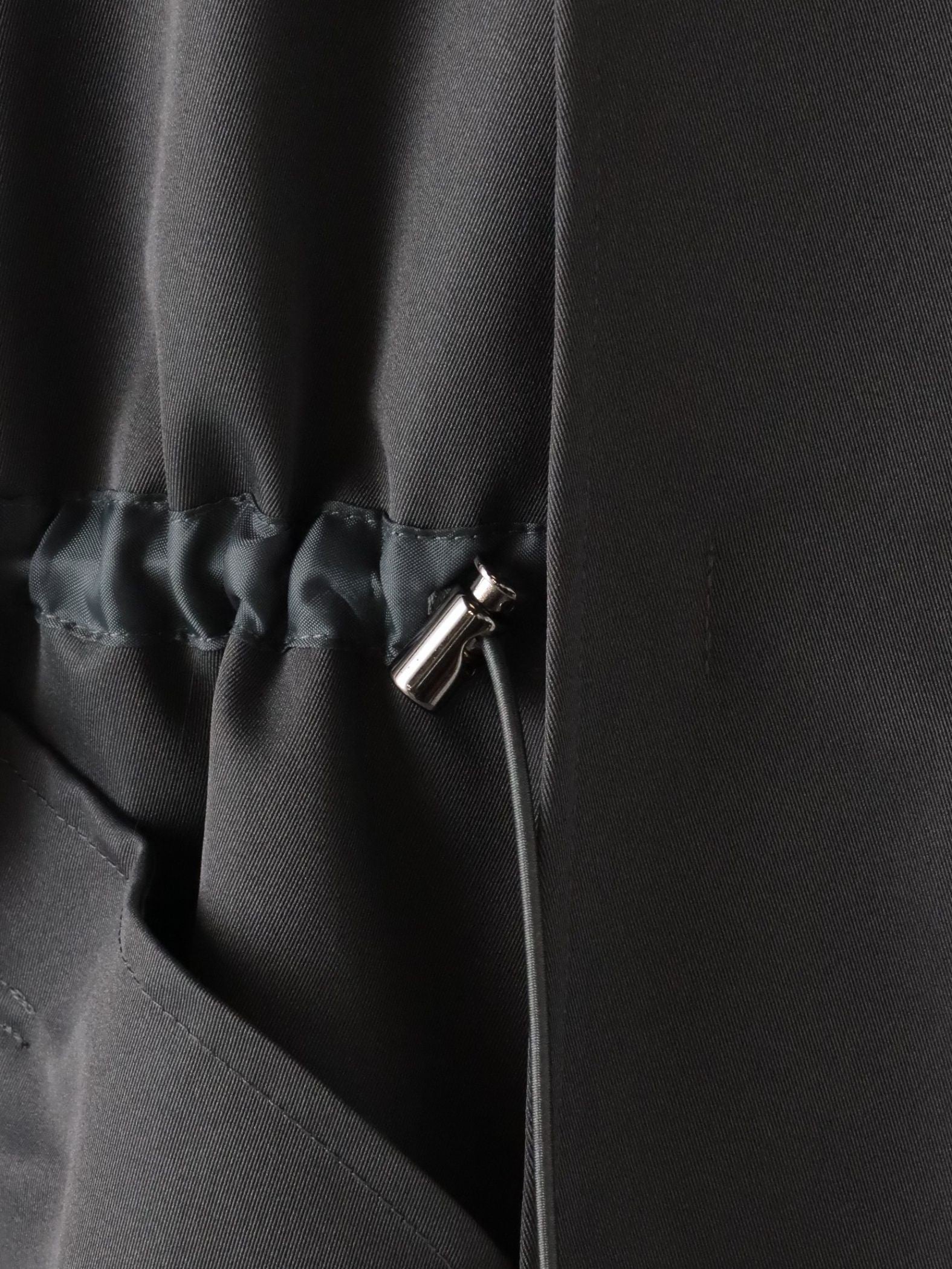 ”シルエットの変化が楽しめる”ストレッチマウンテンパーカー