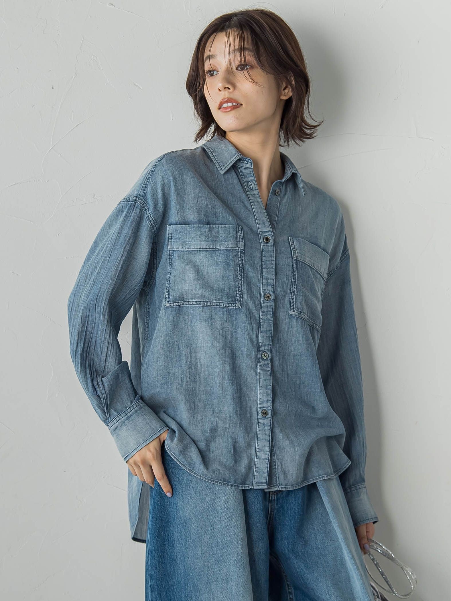 シアーデニムシャツ≪洗濯機で洗える≫