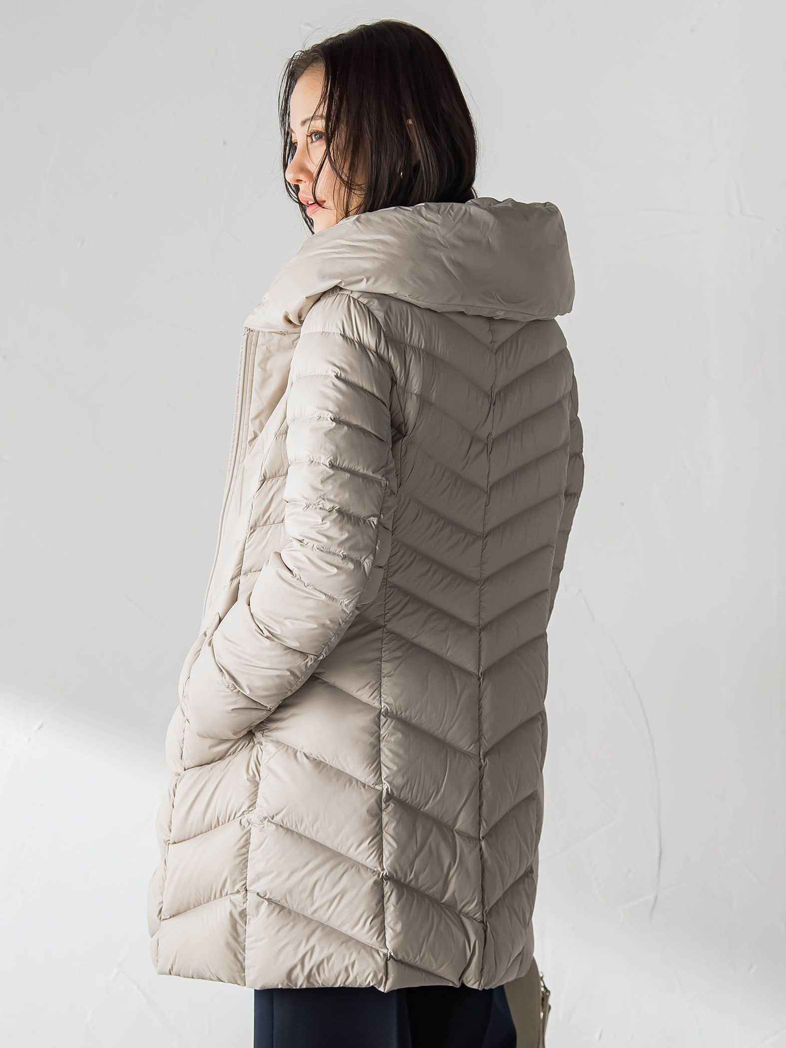 Surface Light ボリュームネックダウンコート