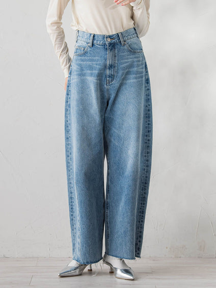 カーブデニムパンツ≪洗濯機で洗える≫