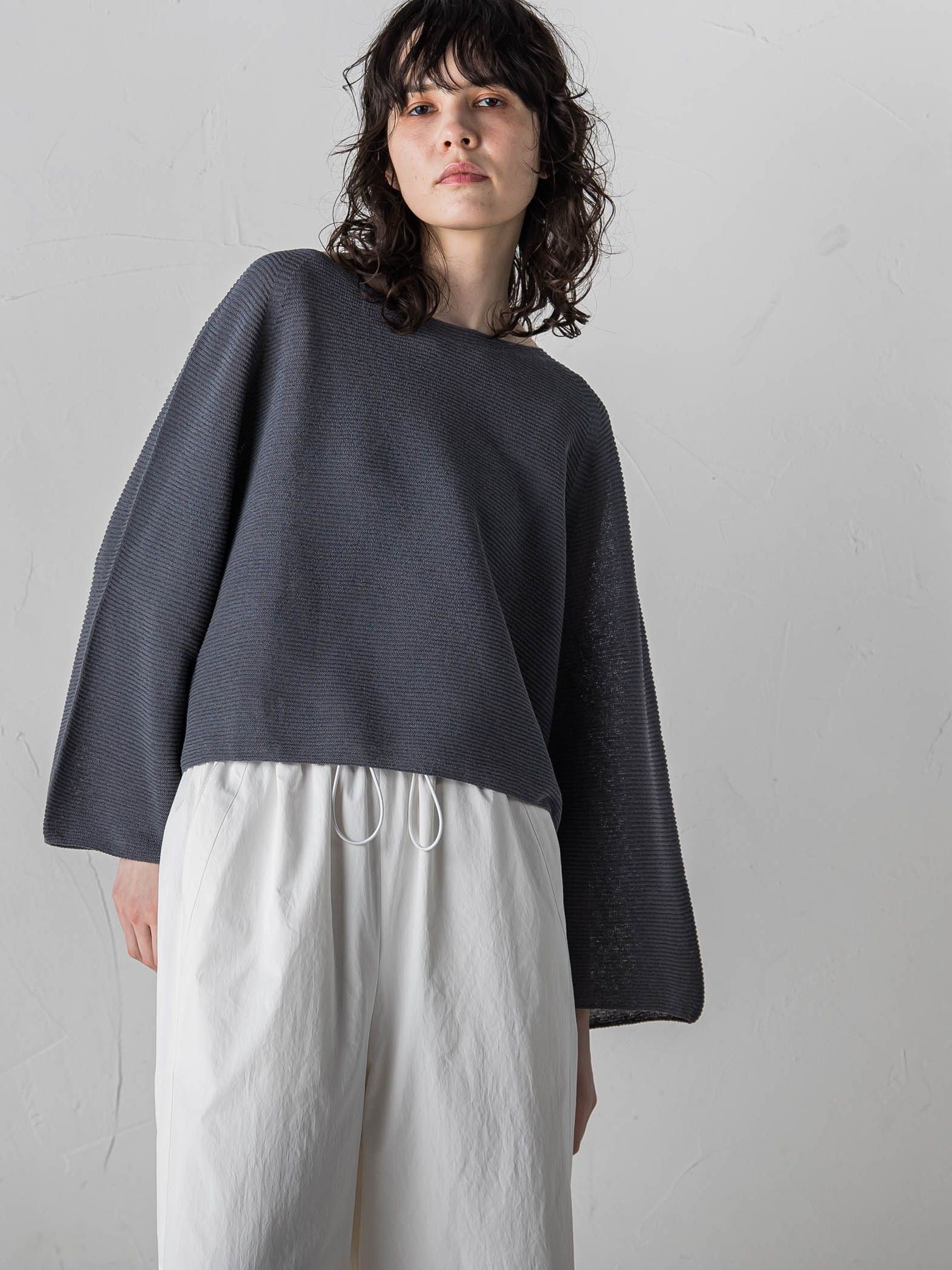 【WEB&一部店舗限定】ワイドスリーブクロップドニットプルオーバー≪手洗い可能≫