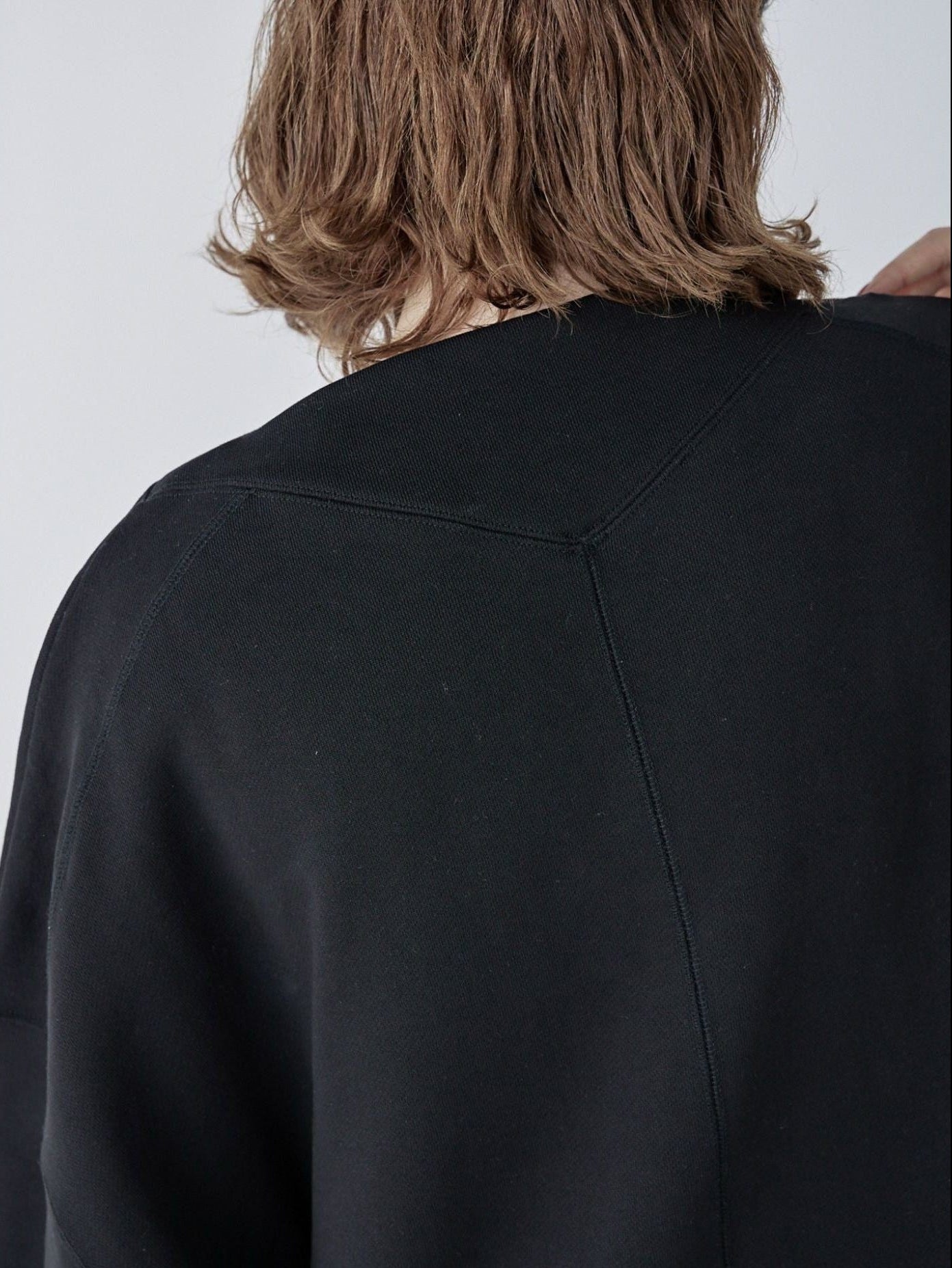 Edge neck sweater【日本製】≪手洗い可能≫