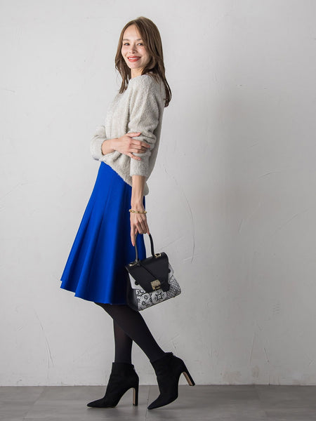 ラメシャギーニット