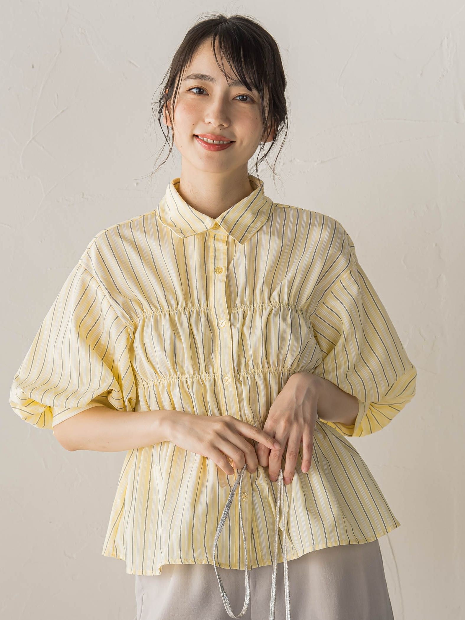 【WEB限定】シャーリングパフスリーブブラウス
