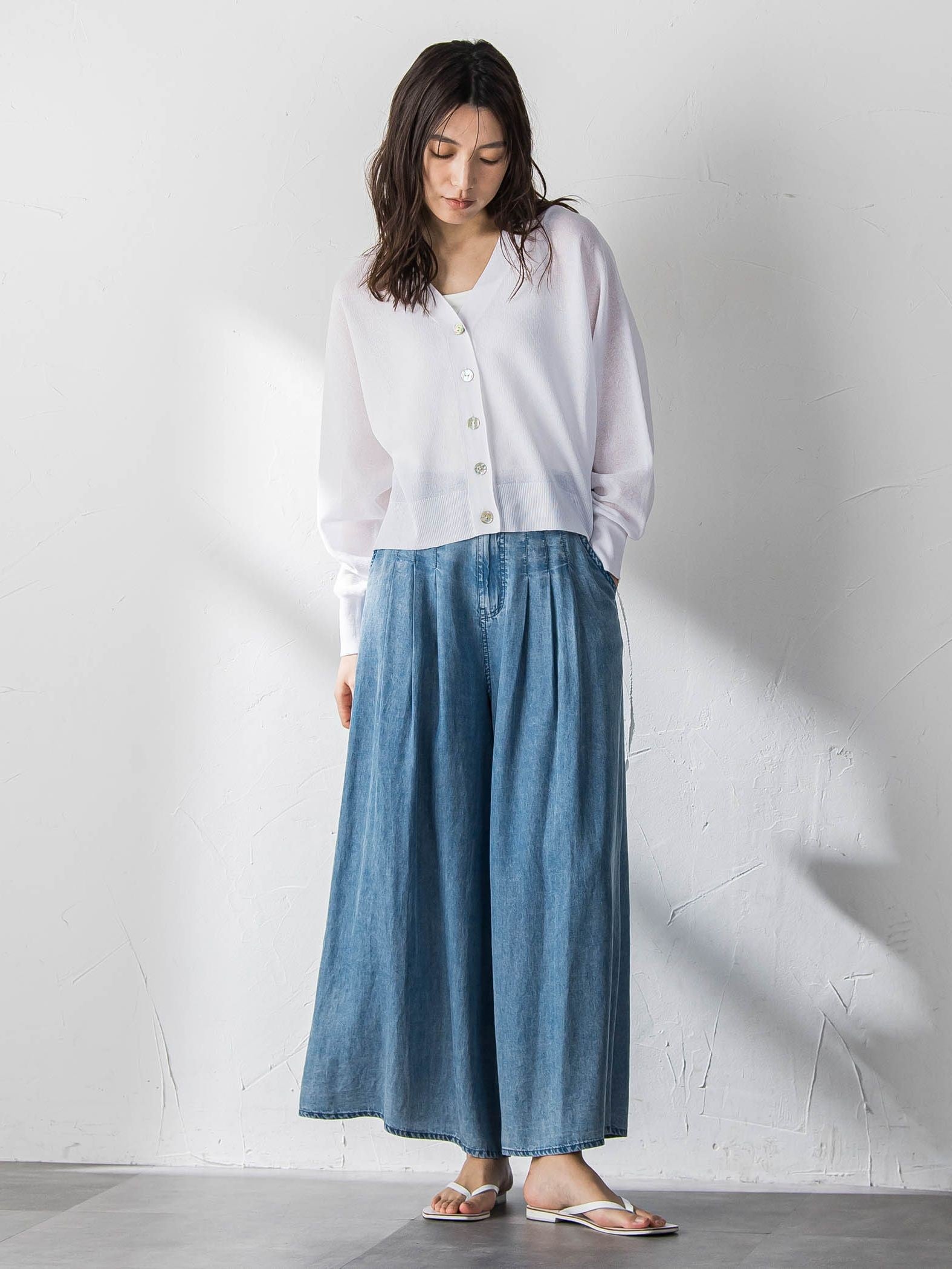 ゆれるデニムフレアパンツ