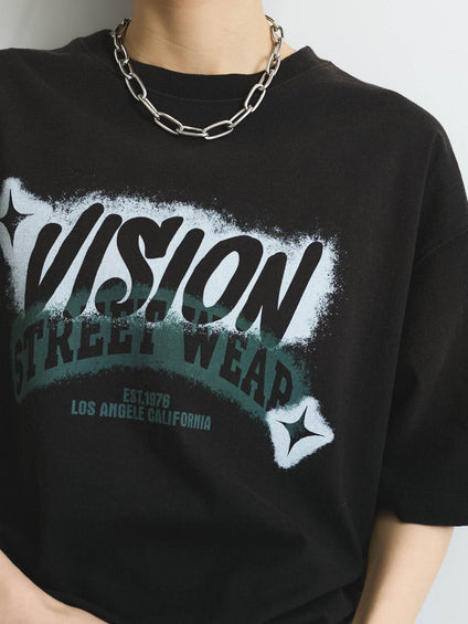【VISION STREET WEAR】スプレープリントTシャツ≪洗濯機で洗える≫
