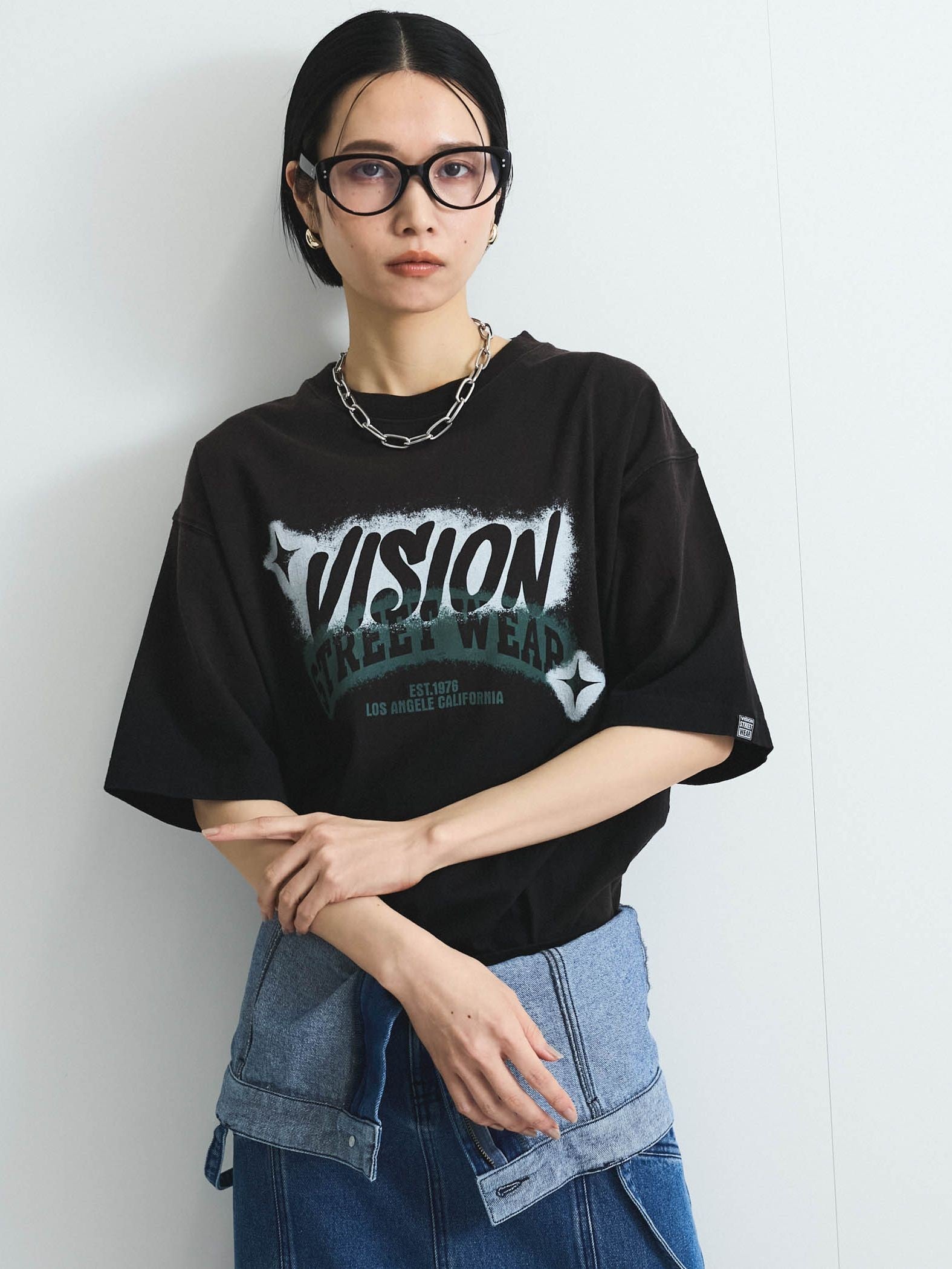 【VISION STREET WEAR】スプレープリントTシャツ≪洗濯機で洗える≫