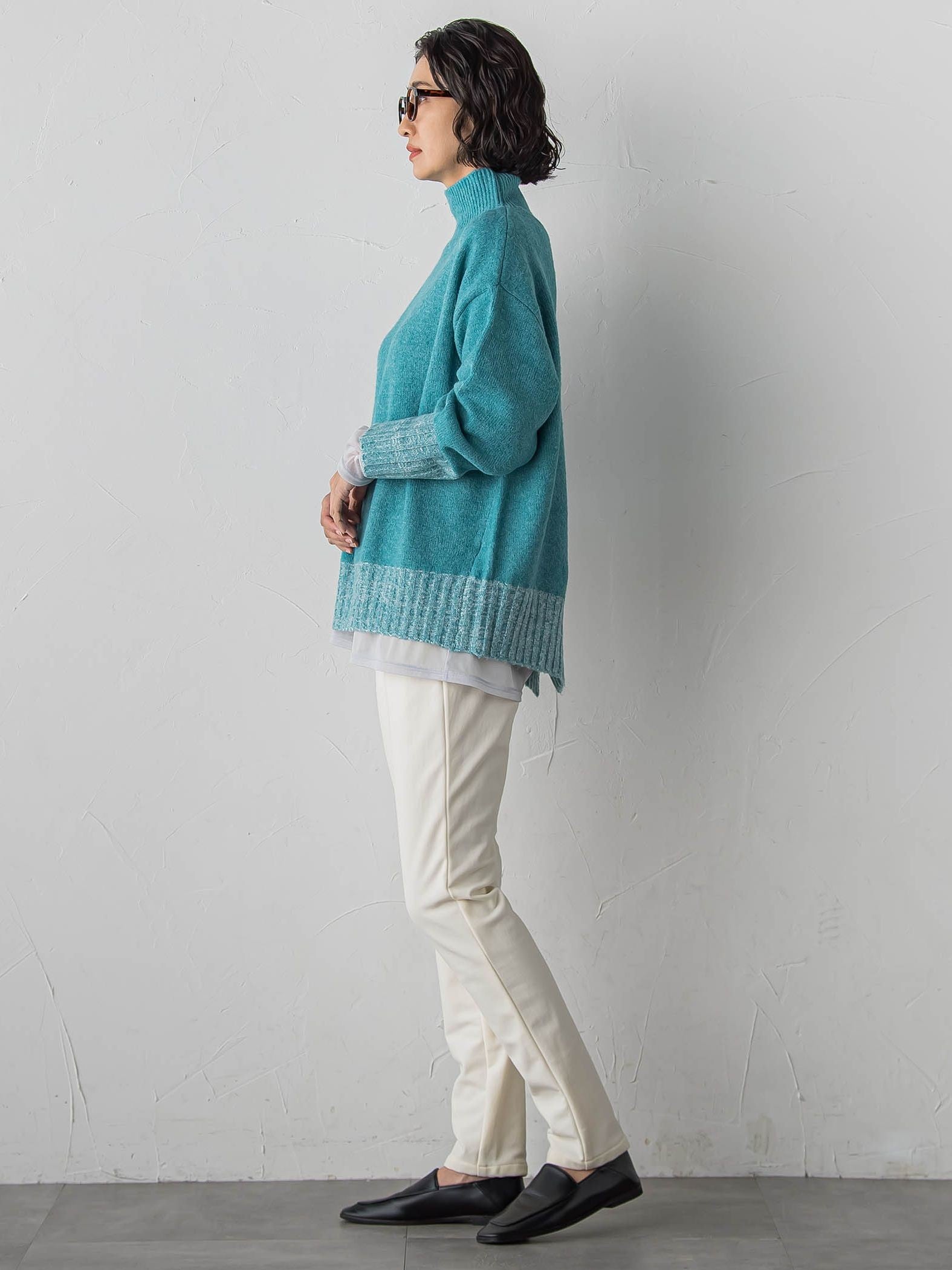 【WEB限定】”ふんわり配色の”もっちりハイネックニット