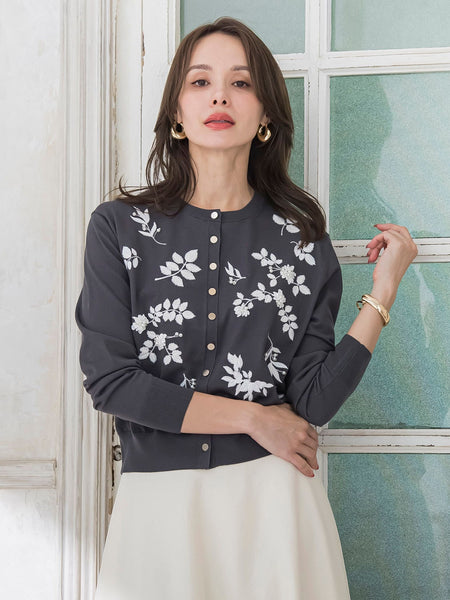 ボタニカルモチーフ刺繍カーディガン
