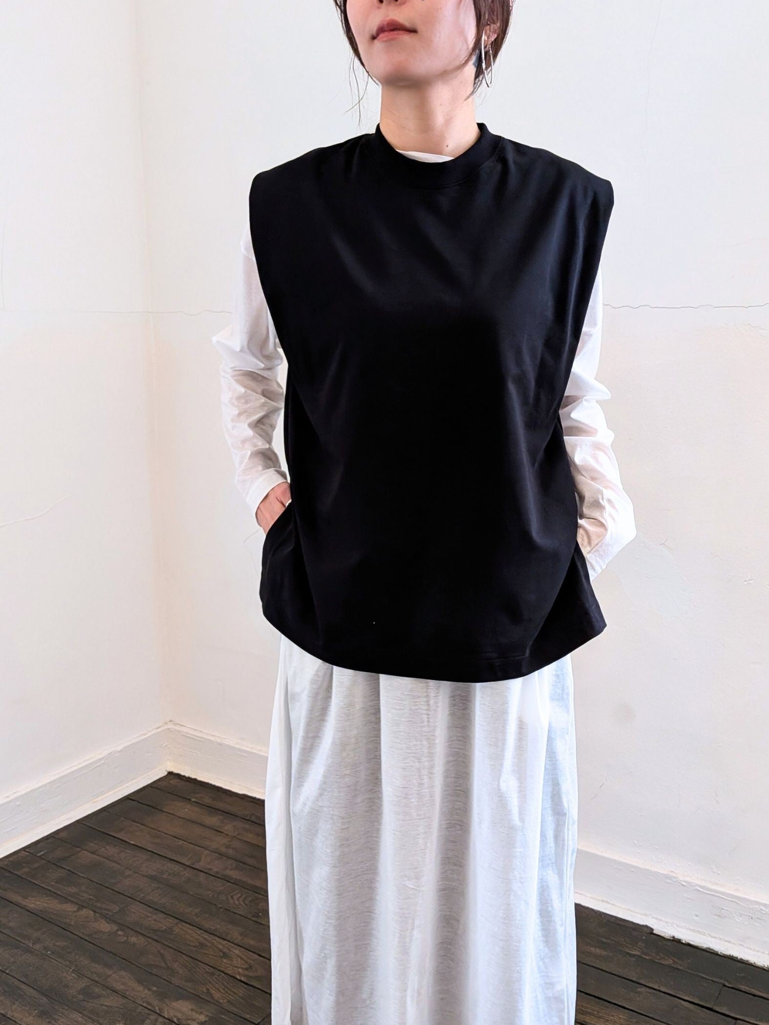 《予約販売》crew neck vest　【日本製】