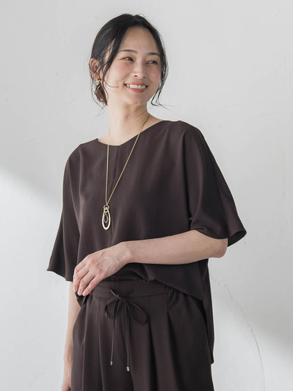 ≪シリーズ累計2万枚突破！≫【ラクする美人服】Vネックブラウス