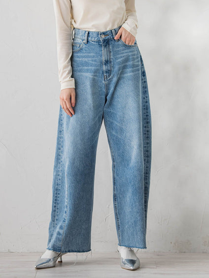 カーブデニムパンツ≪洗濯機で洗える≫