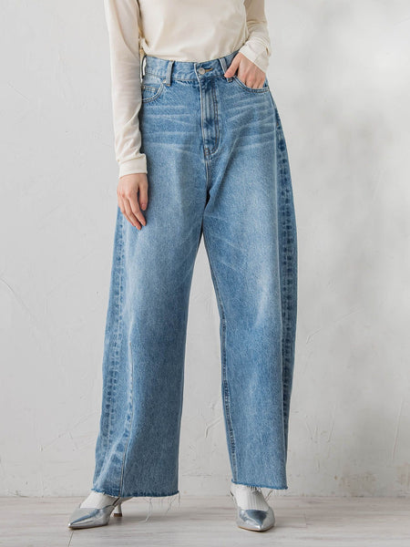 カーブデニムパンツ≪洗濯機で洗える≫