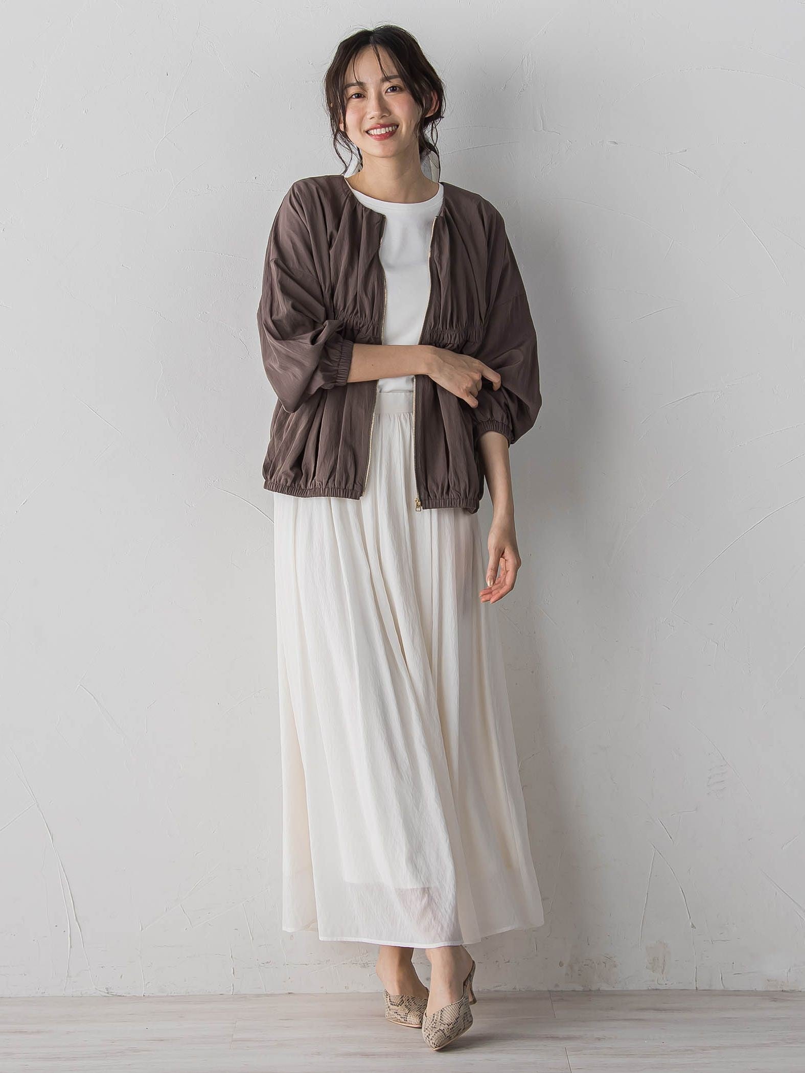 レーヨンナイロンギャザー切替えブルゾン
