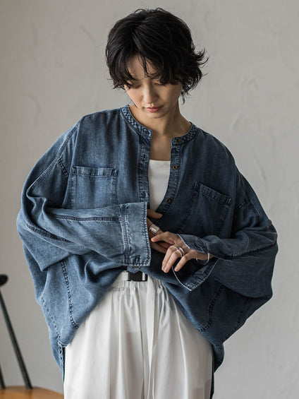 ゆれるデニムドルマンシャツ