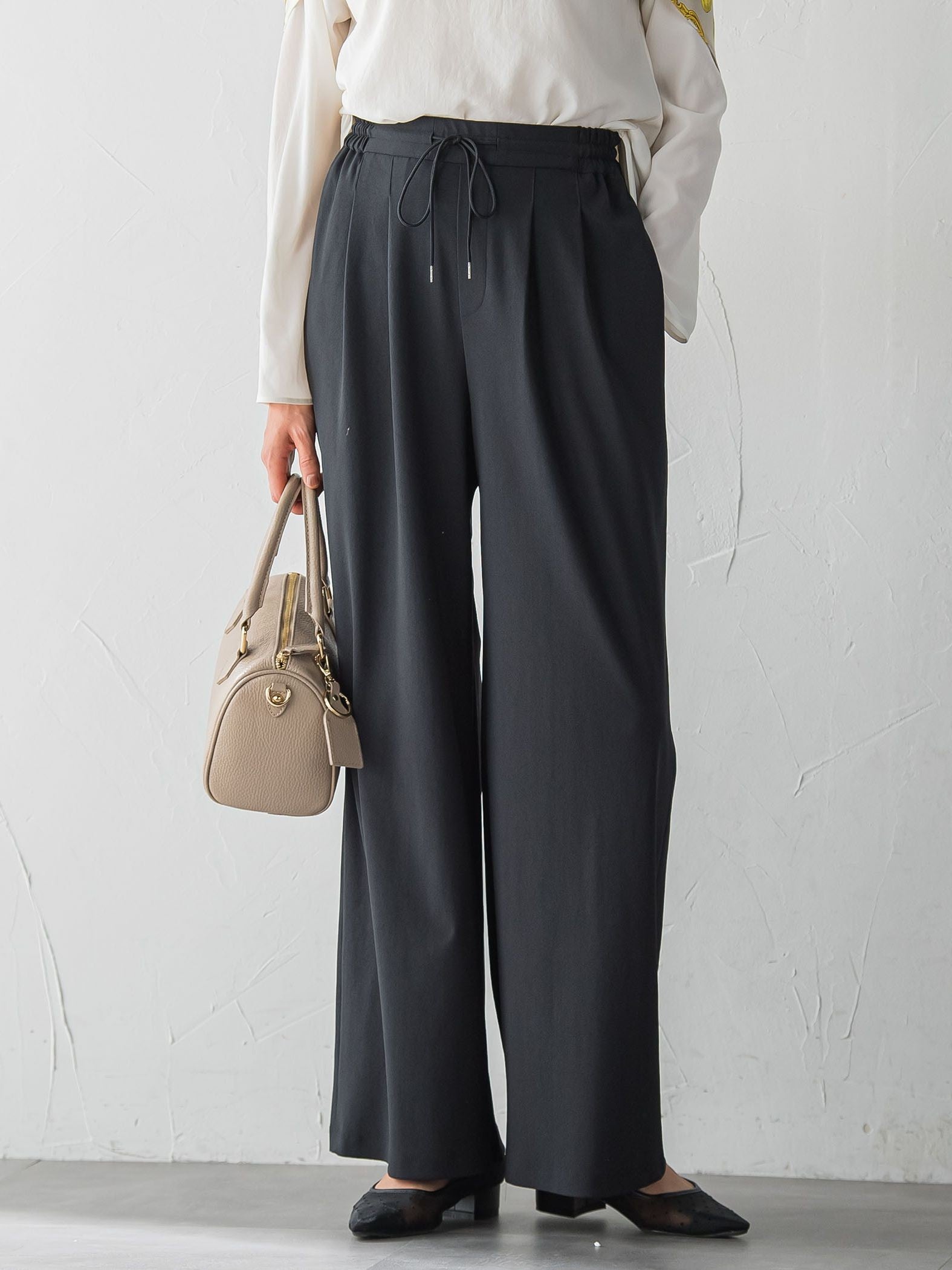 【WEB限定】Active Beautyワイドパンツ≪洗濯機で洗える≫