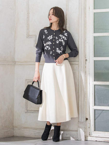 ボタニカルモチーフ刺繍カーディガン