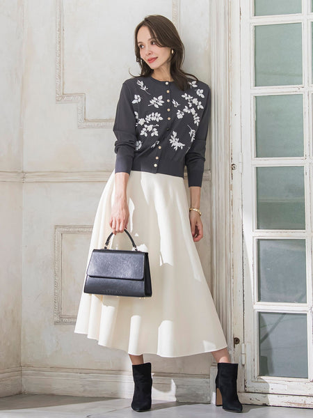 ボタニカルモチーフ刺繍カーディガン