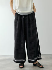 パウダーサテンパネルプリントワイドパンツ