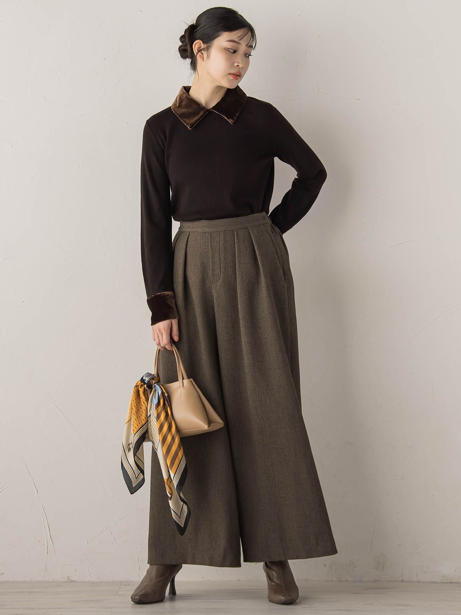 ベロア襟付きニット≪手洗い可能≫