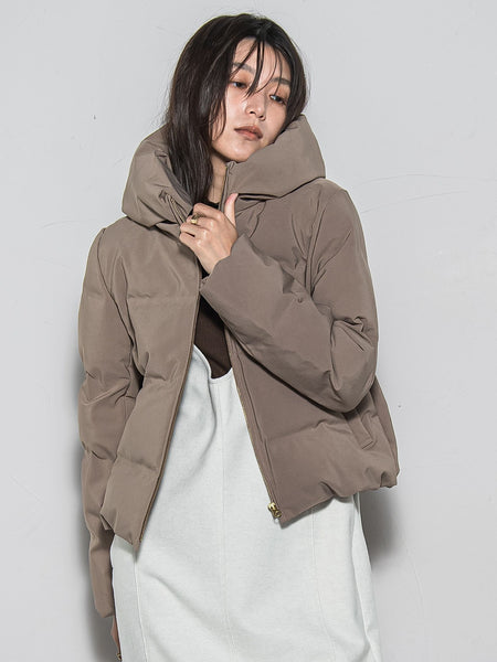 コンパクトシームレスダウンジャケット