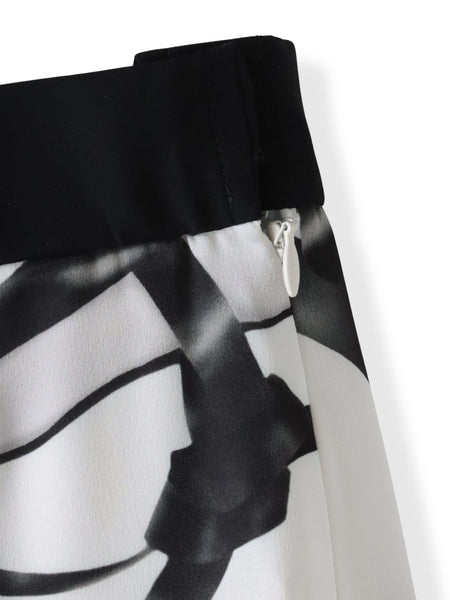 トゥシューズスカート