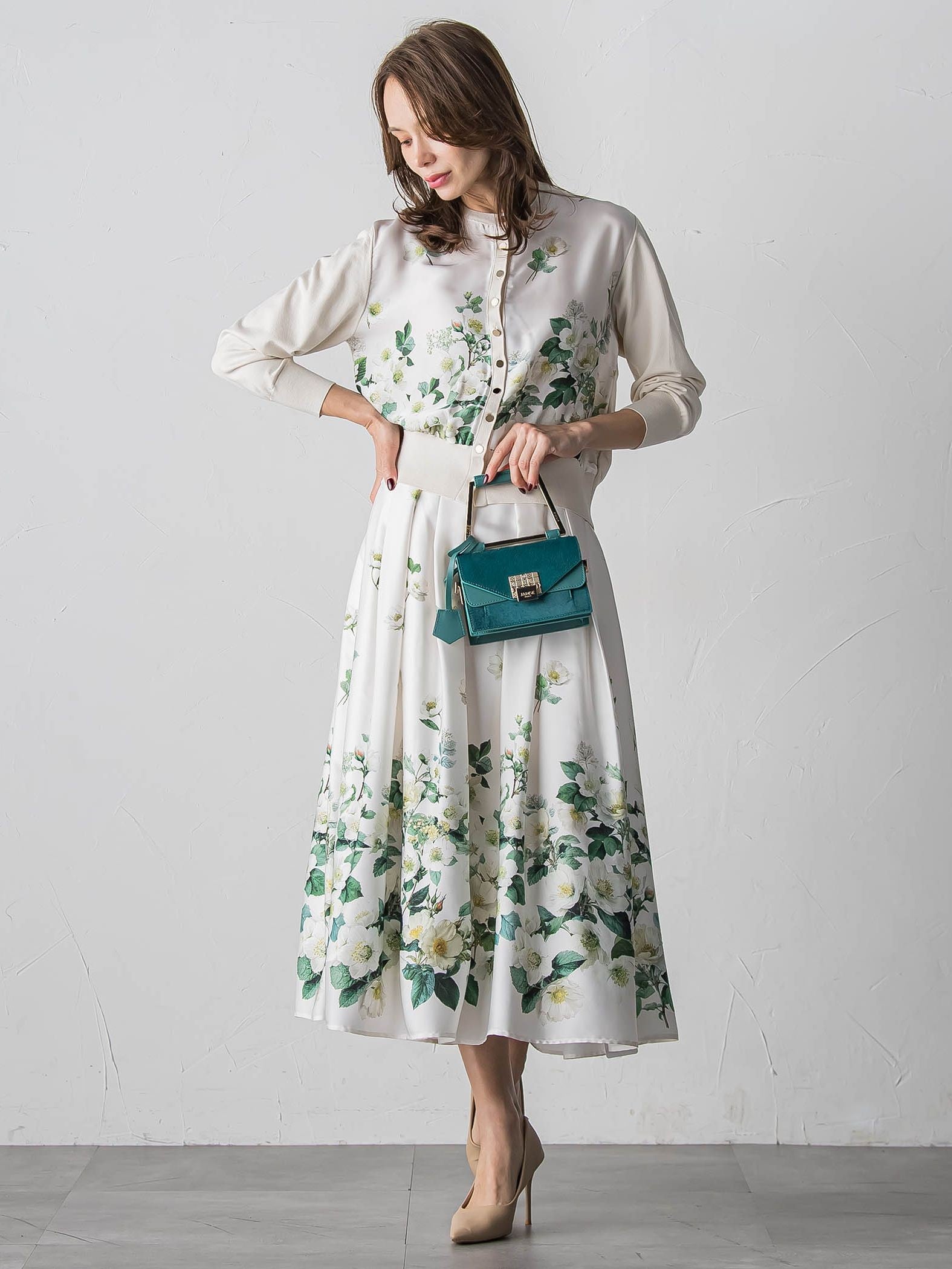 クリスマスローズスカート