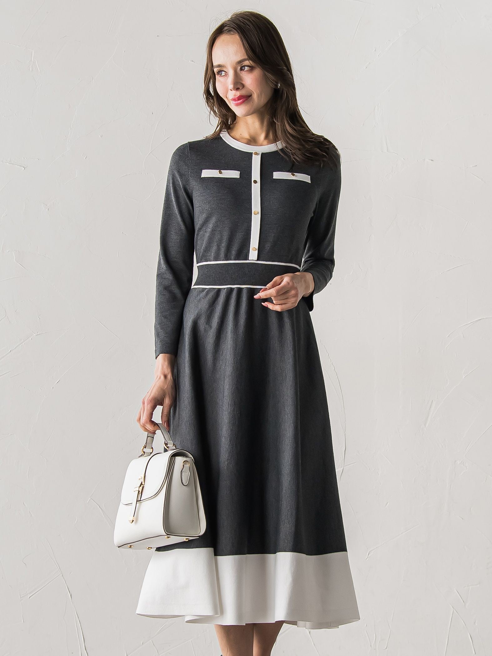 バイカラーニットワンピース