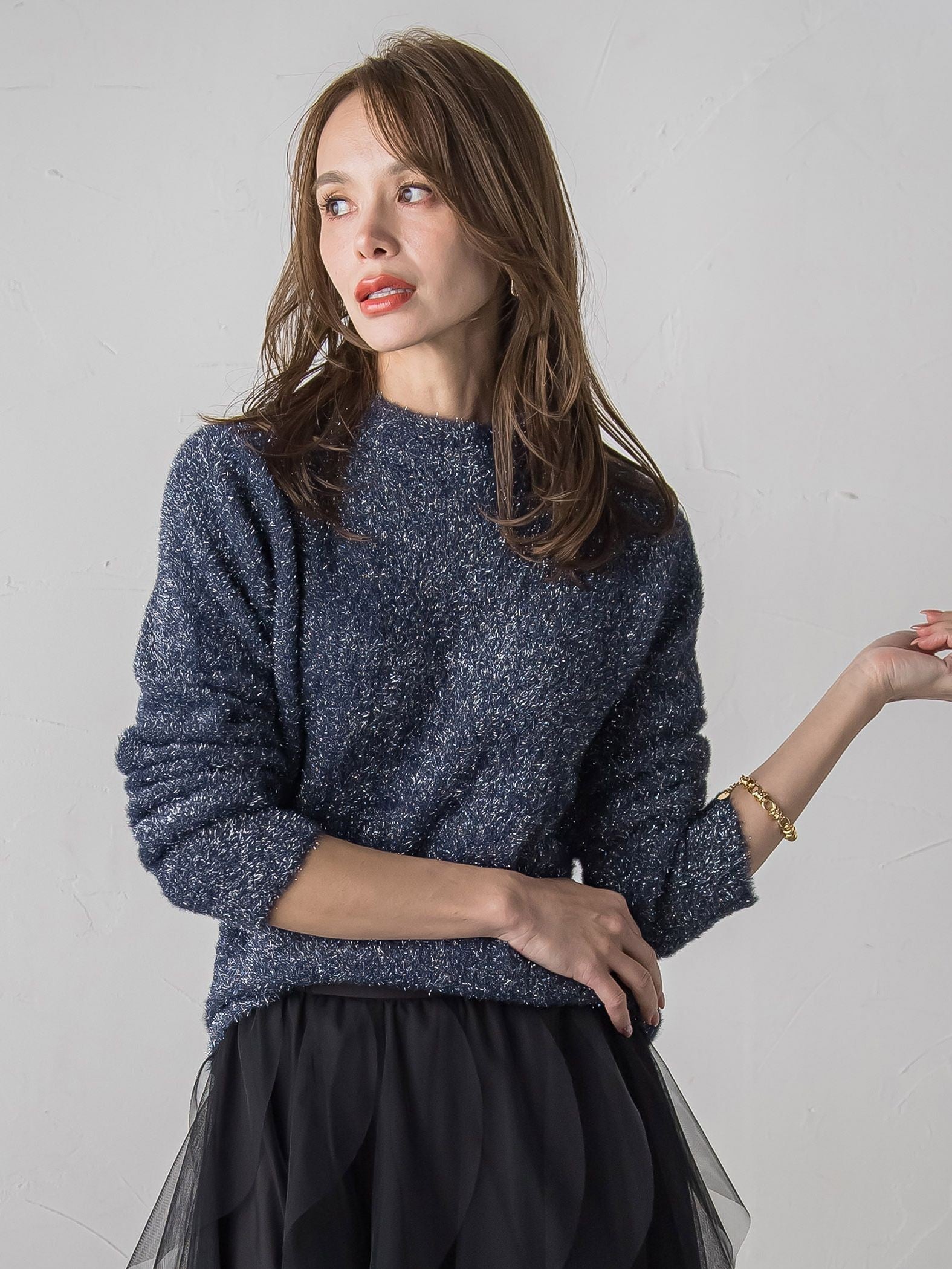 ラメシャギーニット