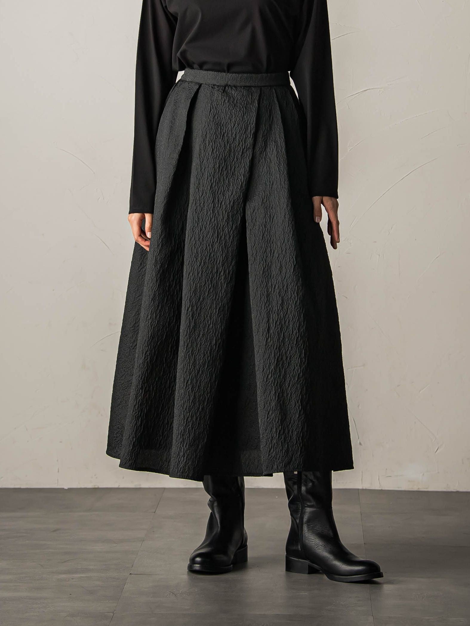 型押しジャガードタックフレアスカート≪手洗い可能≫