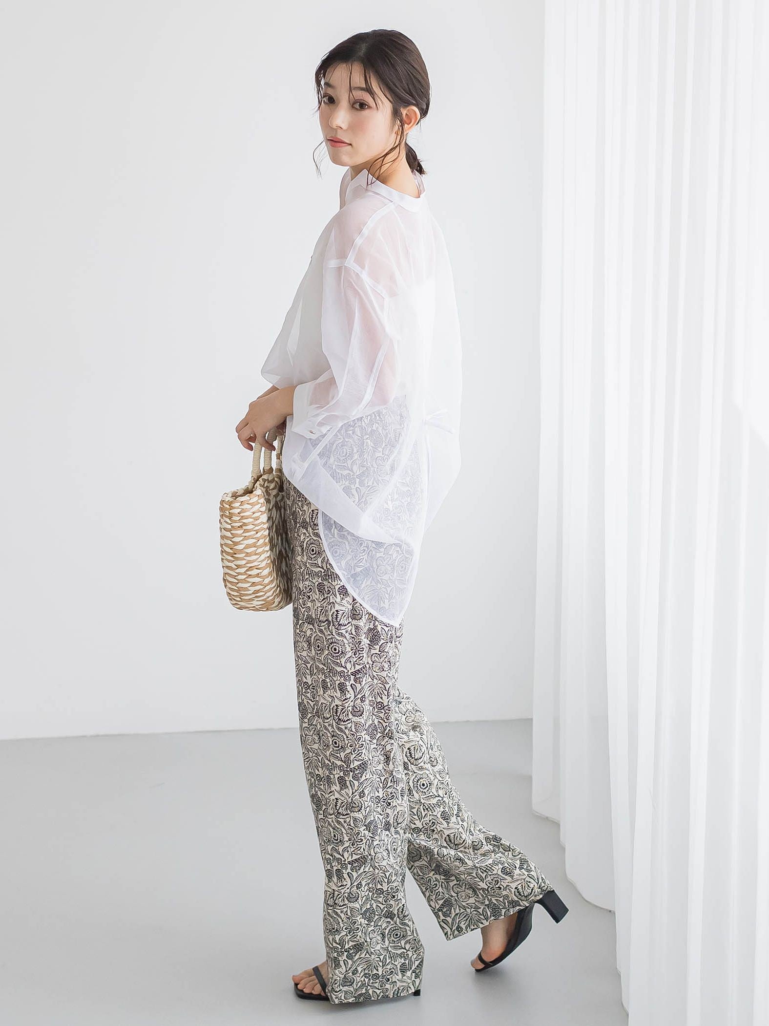 【WEB限定】シアーリネンライクBACKリボンシャツ≪手洗い可能≫