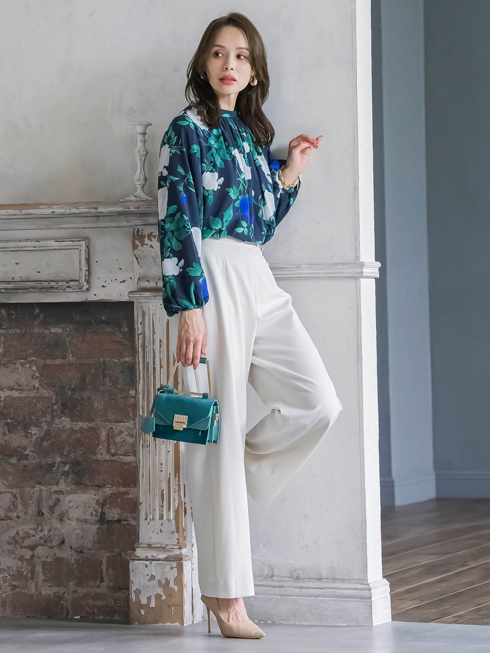 ブルーローズプリントブラウス≪洗濯機で洗える≫