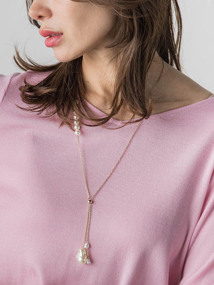 パールラリエットネックレス