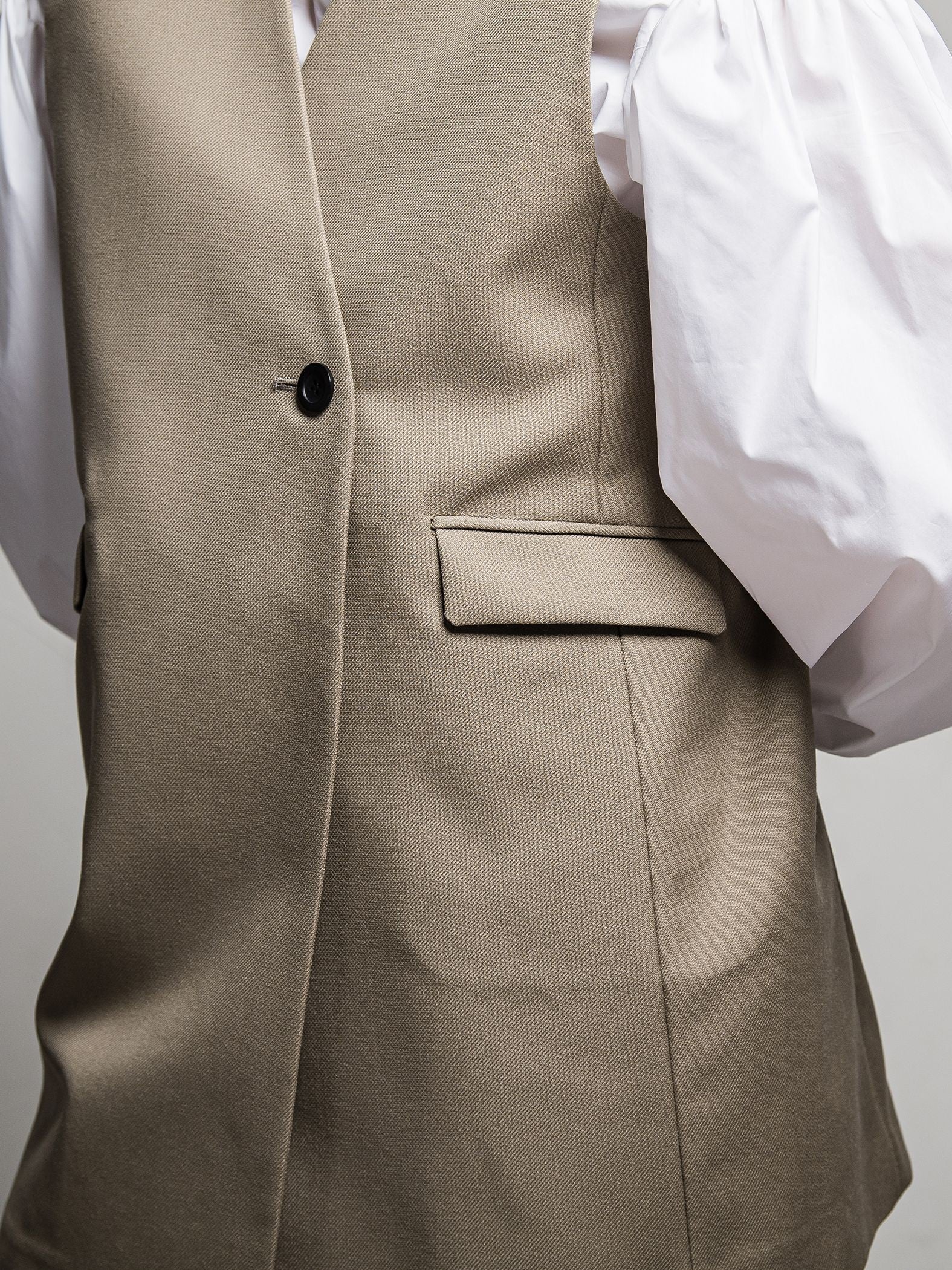 TWギャバジン　スリーブレスコート