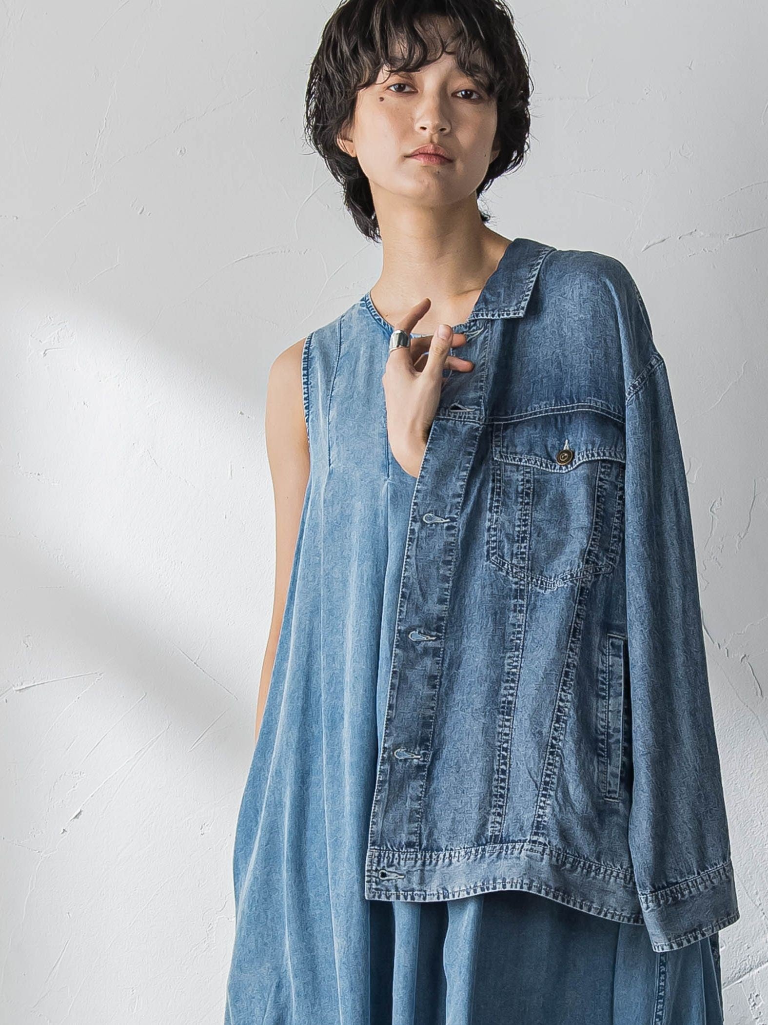 ゆれるデニムジャケット