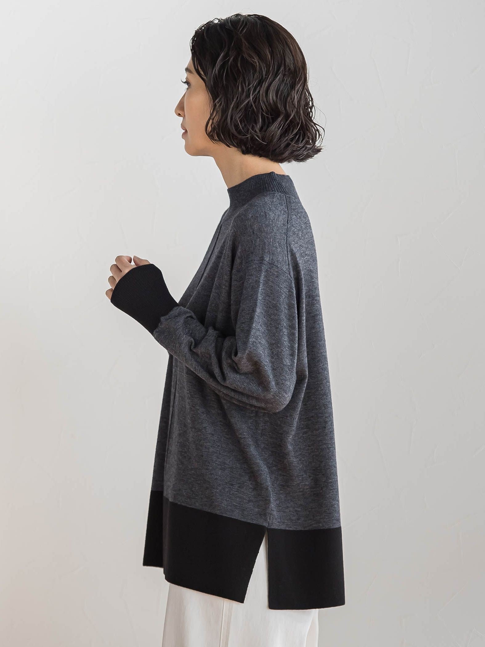 ファインウールハイネックニット