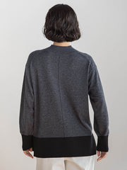 ファインウールハイネックニット