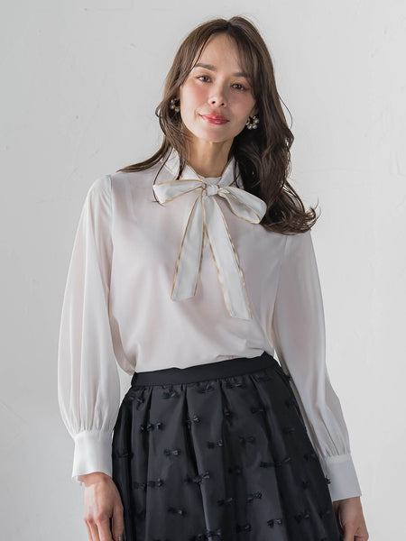 フェミニッシュデシンブラウス