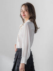 フェミニッシュデシンブラウス