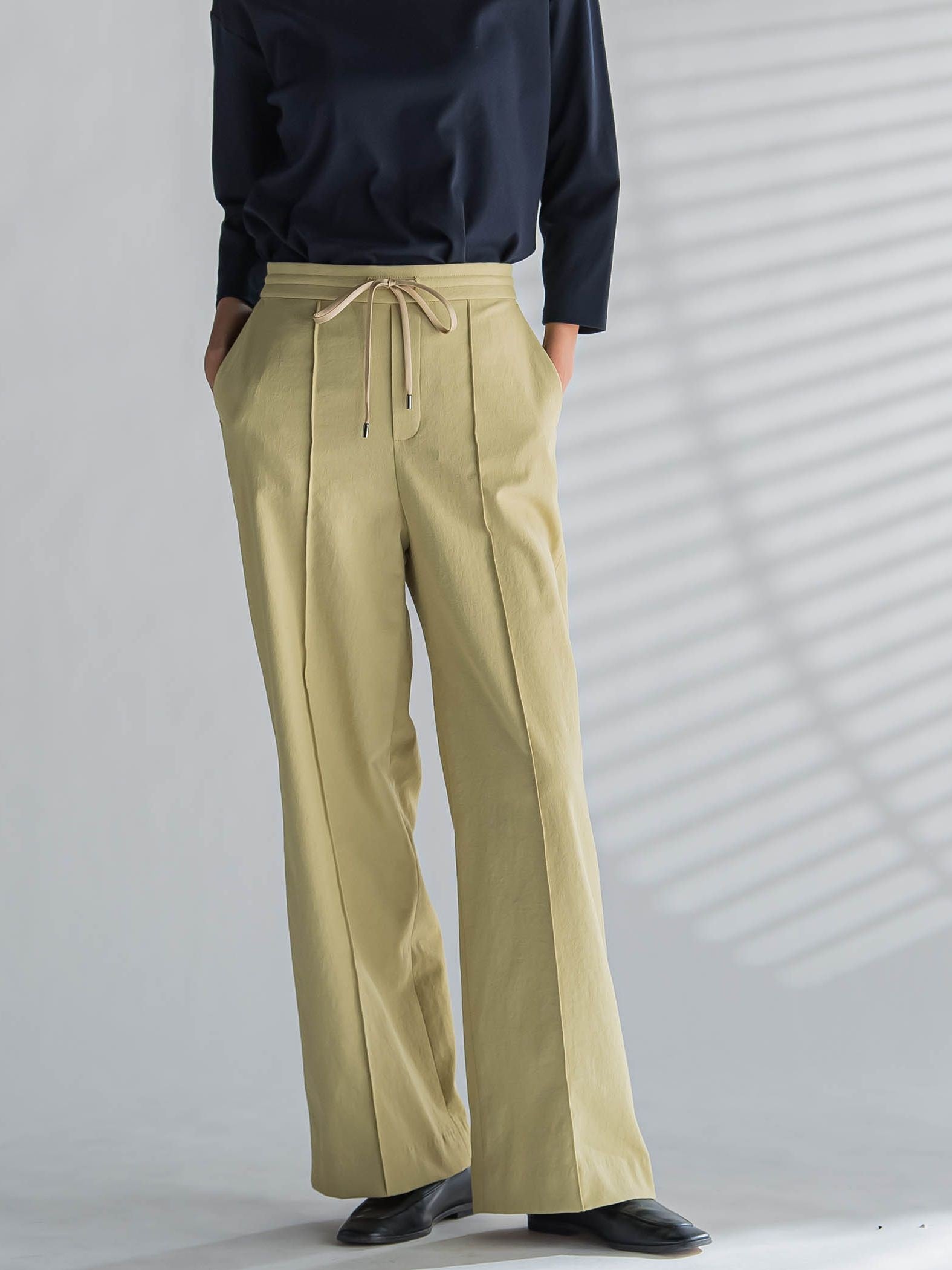 【WEB限定】シェルタリングワイドパンツ≪洗濯機で洗える≫