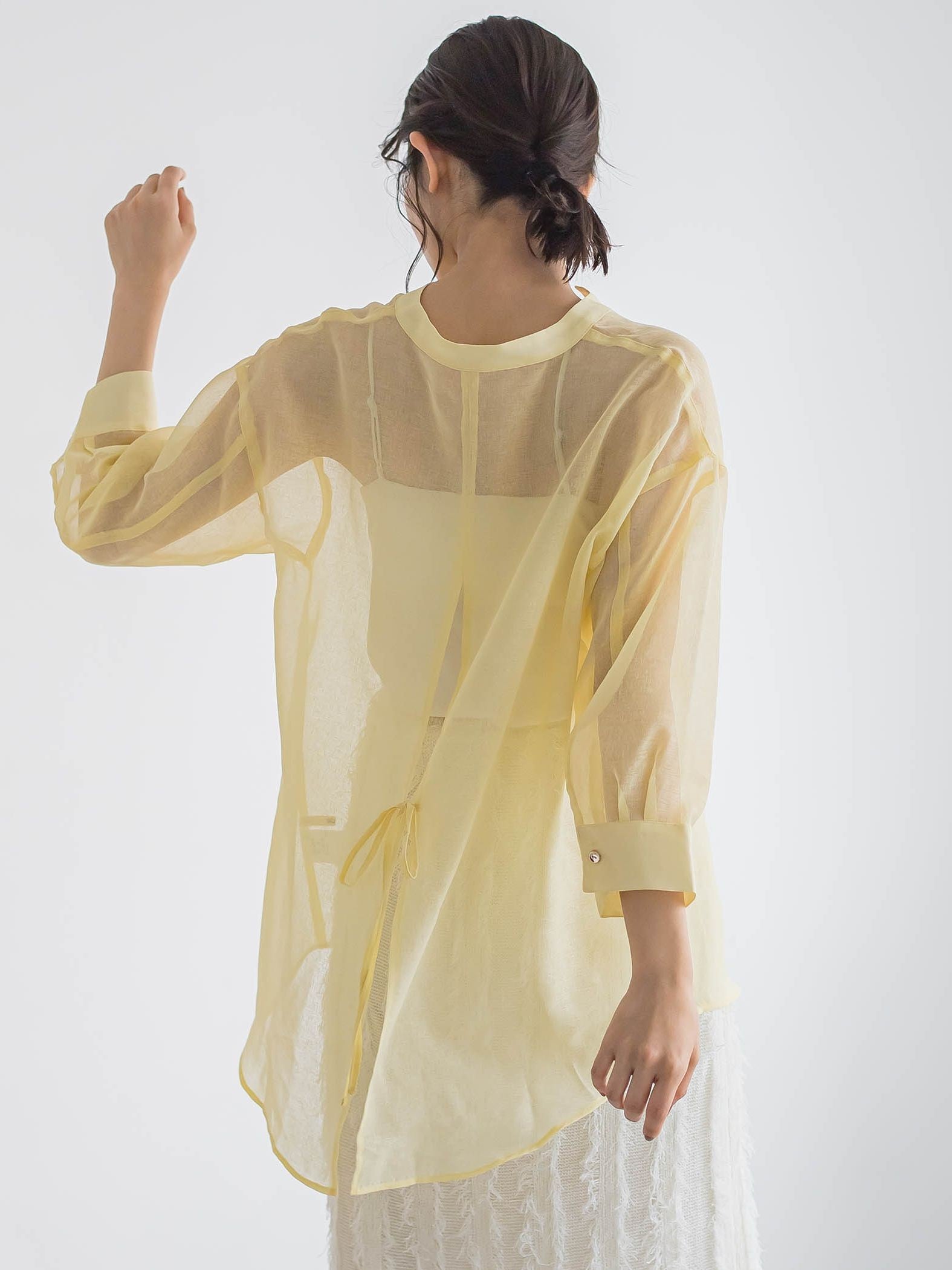 【WEB限定】シアーリネンライクBACKリボンシャツ≪手洗い可能≫