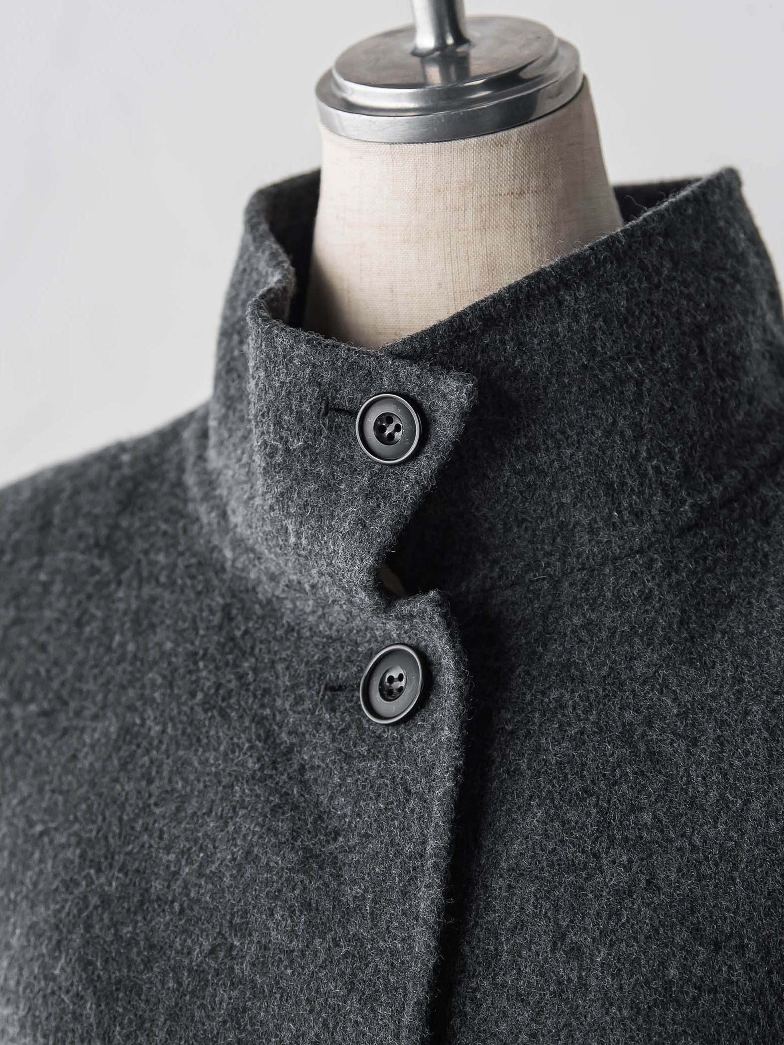 【大きいサイズ】<極>”軽さと贅沢なぬくもり”スタンドカラーリバーコート