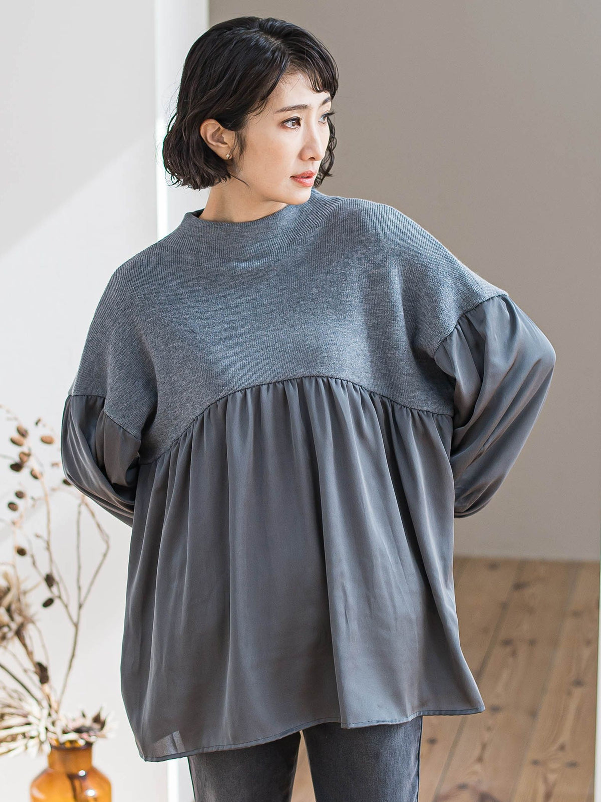 【WEB限定】”1枚でサマになる”ふんわりドッキングニット